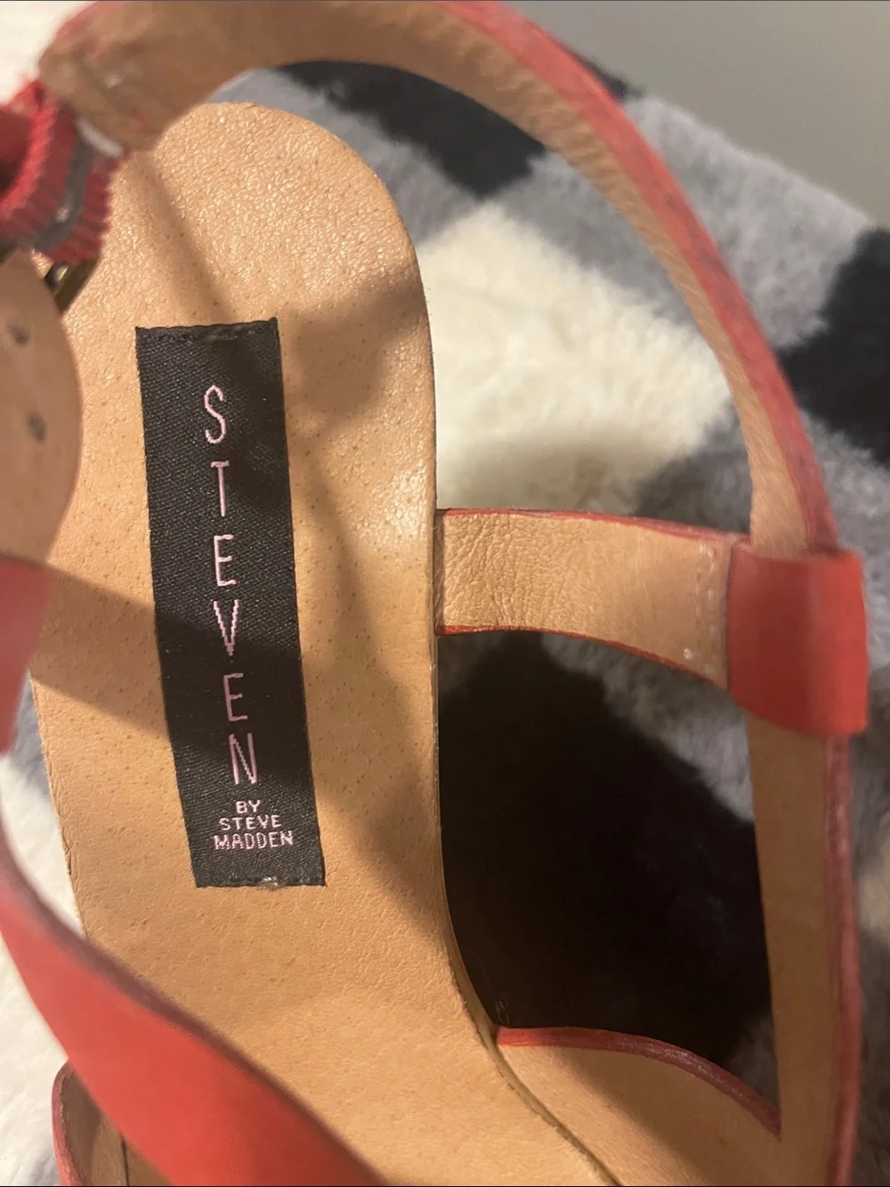Steve Madden eye catching